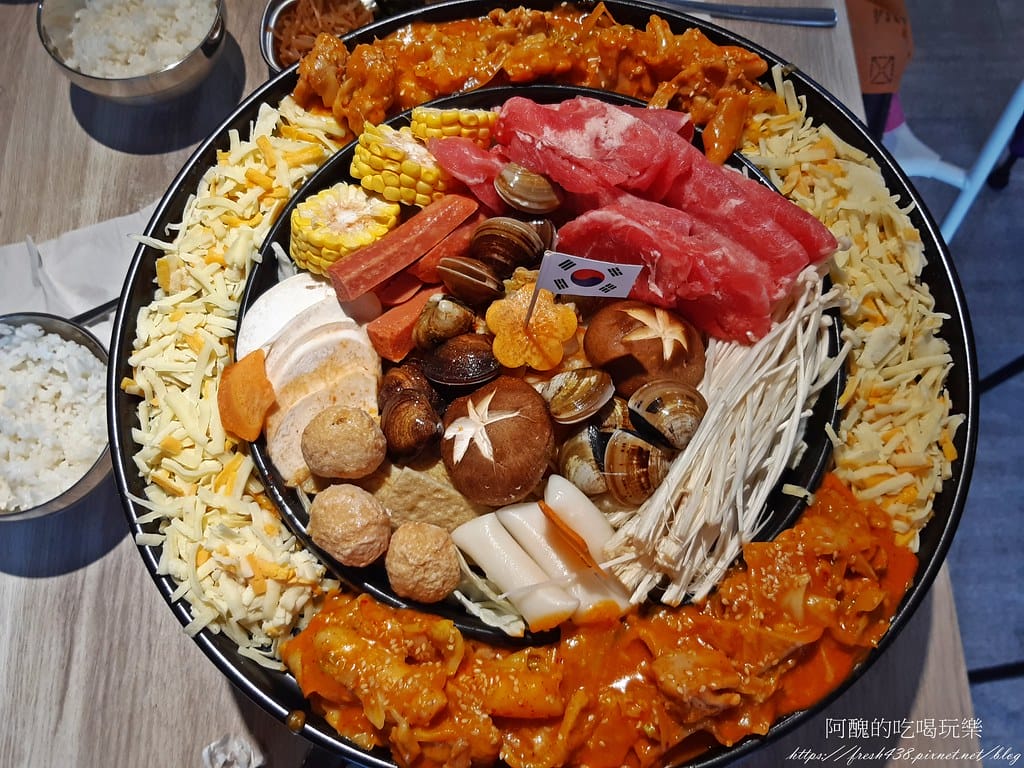 【樹林美食】幸福的蛋蛋,韓式小菜、白飯免費吃到飽,必點起司春川炒雞火鍋、韓式炸雞! - 第24張圖 23