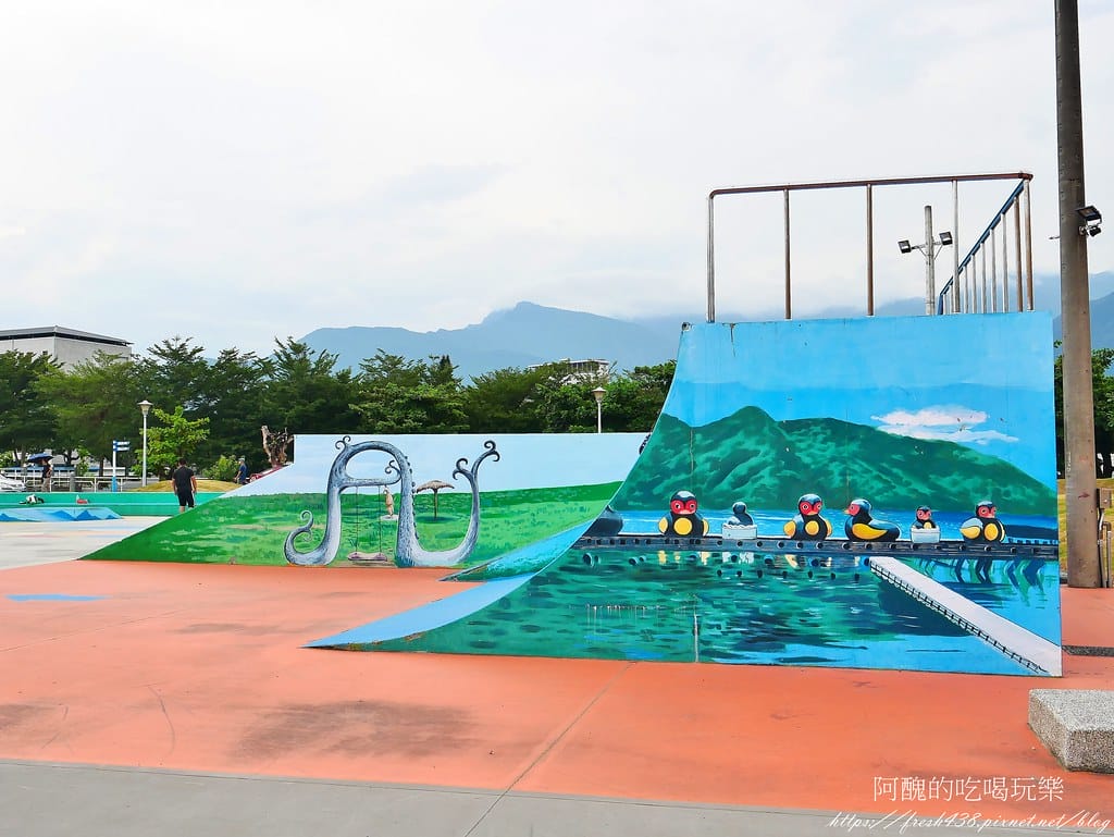 【花蓮景點】太平洋公園(北濱段),3D立體海洋彩繪公園,拍照、觀海、堆石頭的好去處。 - 第43張圖 37-2