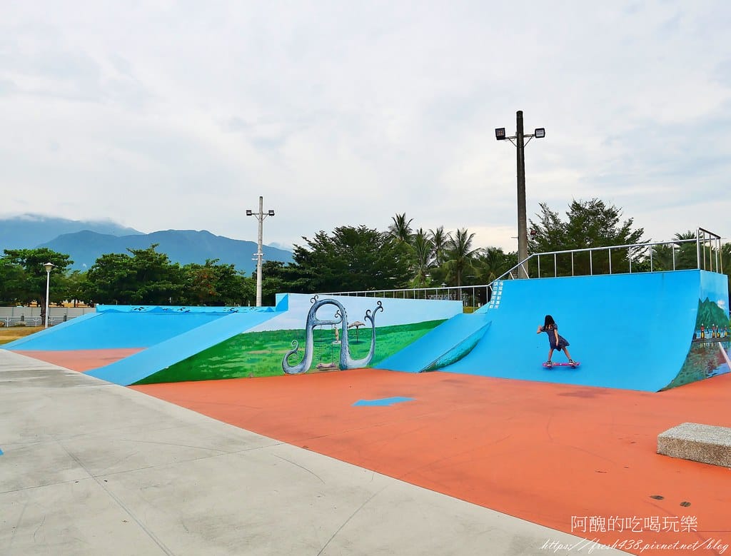 【花蓮景點】太平洋公園(北濱段),3D立體海洋彩繪公園,拍照、觀海、堆石頭的好去處。 - 第44張圖 38