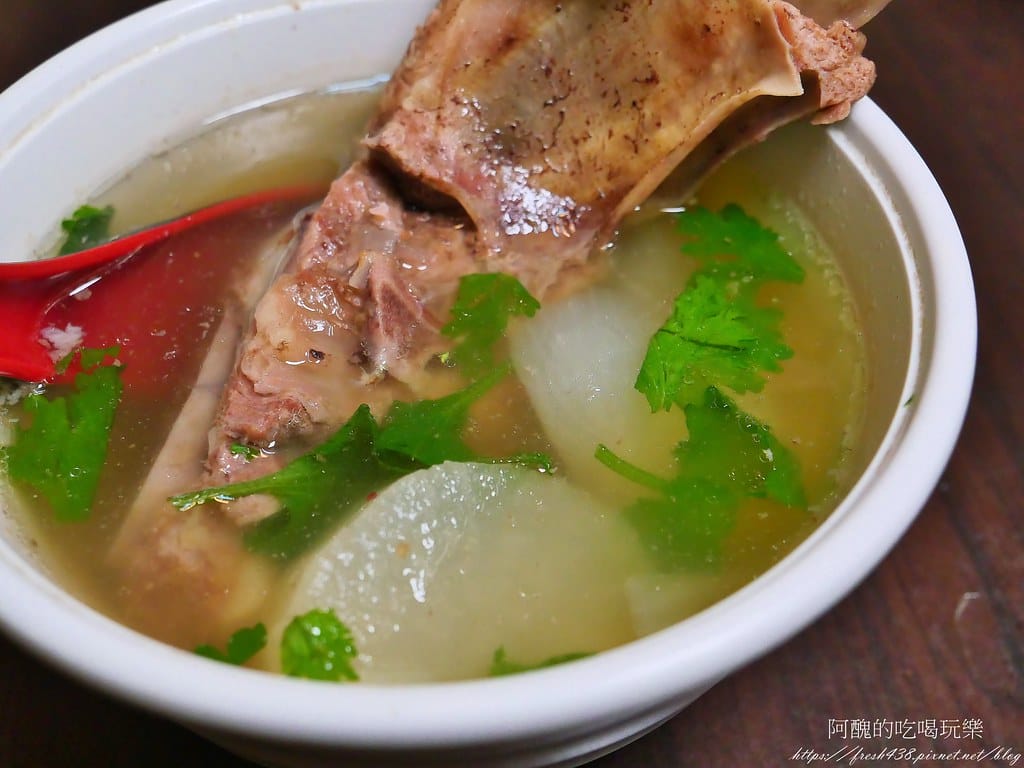 【台北美食】阿鴻知高飯鱸魚湯,24小時營業,萬華必喝鱸魚湯、知高飯。 - 第41張圖 23-3