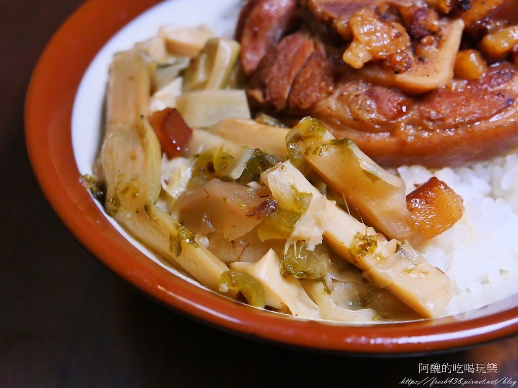 【台北美食】阿鴻知高飯鱸魚湯,24小時營業,萬華必喝鱸魚湯、知高飯。 - 第23張圖 17-2