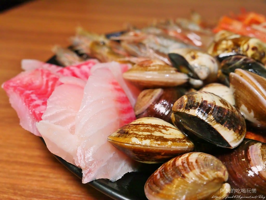【台北美食】冬湖火鍋-東湖店,寵物友善餐廳,倆倆痛風套餐、XXXL雙人肉盤套餐,份量驚人,新鮮度破表! - 第32張圖 24