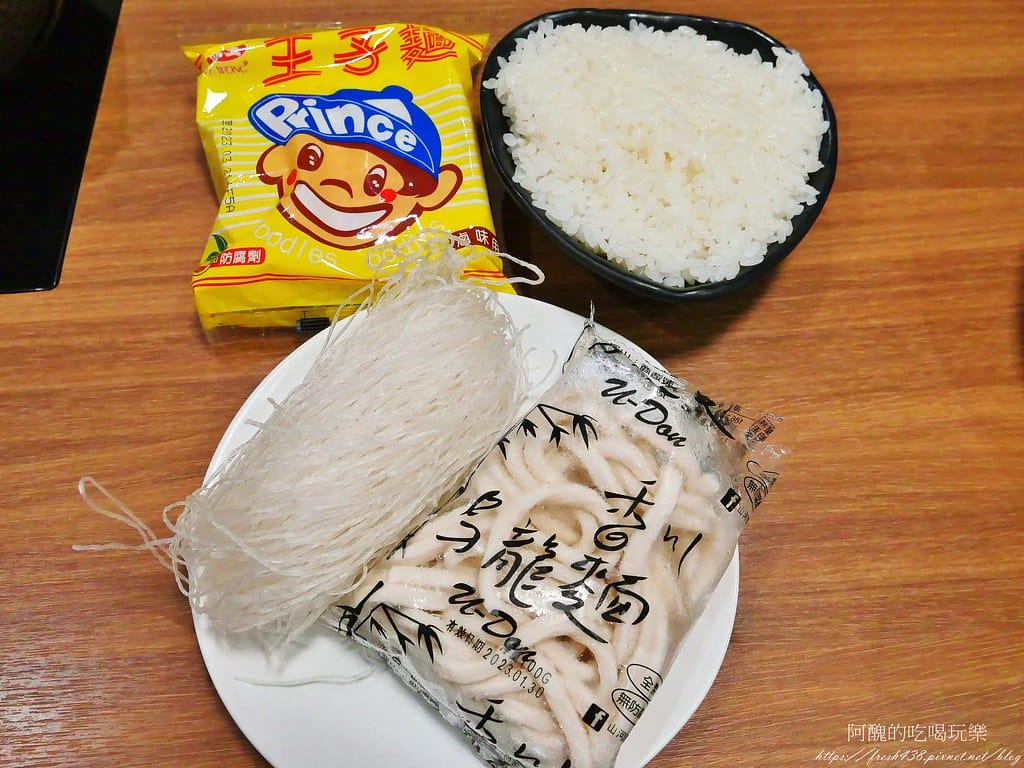 【台北美食】冬湖火鍋-東湖店,寵物友善餐廳,倆倆痛風套餐、XXXL雙人肉盤套餐,份量驚人,新鮮度破表! - 第29張圖 20