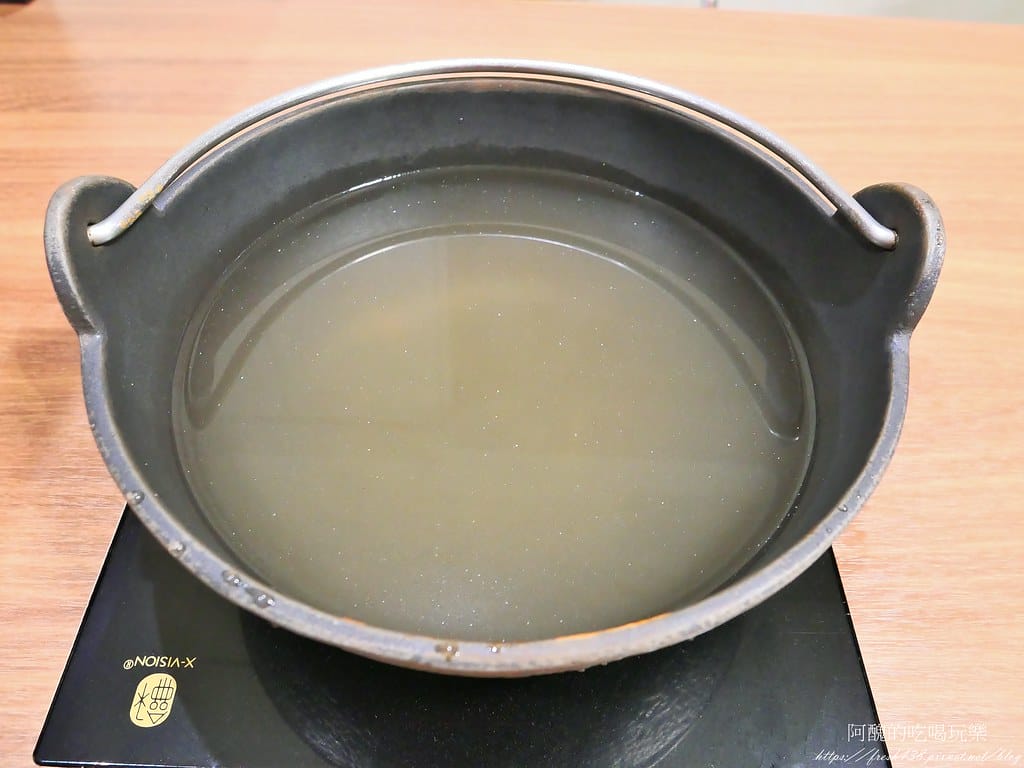【台北美食】冬湖火鍋-東湖店,寵物友善餐廳,倆倆痛風套餐、XXXL雙人肉盤套餐,份量驚人,新鮮度破表! - 第20張圖 14