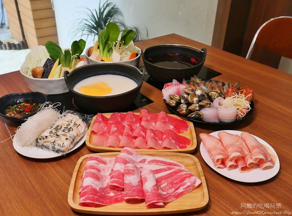 【台北美食】冬湖火鍋-東湖店,寵物友善餐廳,倆倆痛風套餐、XXXL雙人肉盤套餐,份量驚人,新鮮度破表! - 第37張圖 31