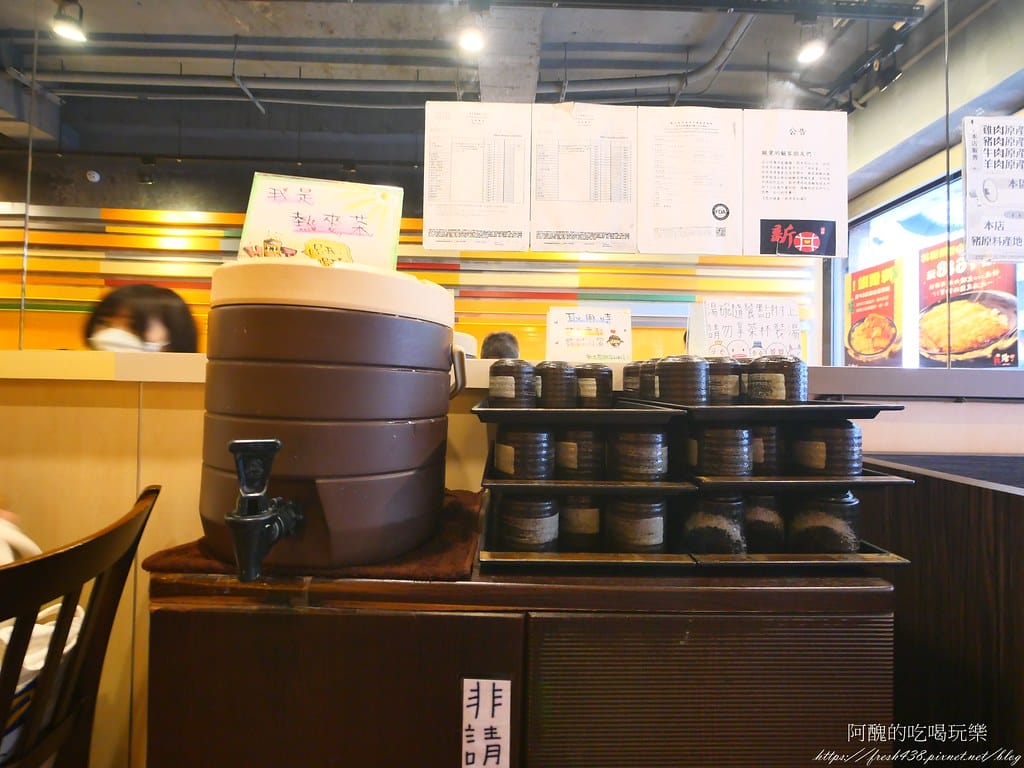 【台北美食】新丼,捷運中山站日式料理,起司牽絲到無法自拔,味噌湯、白飯、高麗菜絲免費吃到飽。 - 第10張圖 5