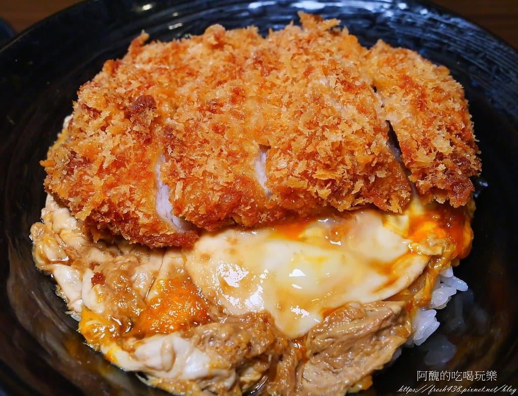 【台北美食】新丼,捷運中山站日式料理,起司牽絲到無法自拔,味噌湯、白飯、高麗菜絲免費吃到飽。 - 第39張圖 13-0