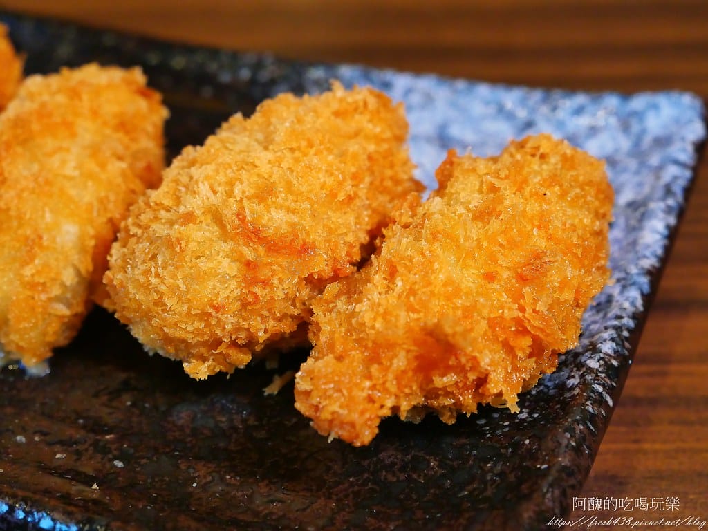 【台北美食】新丼,捷運中山站日式料理,起司牽絲到無法自拔,味噌湯、白飯、高麗菜絲免費吃到飽。 - 第55張圖 21