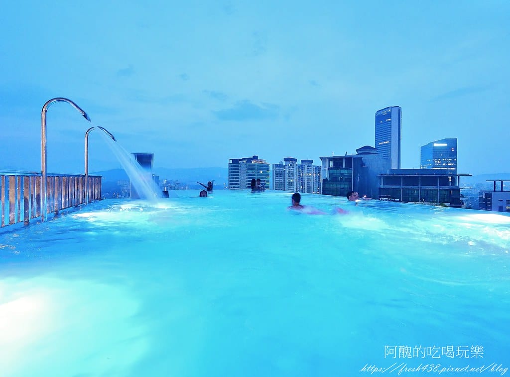 【馬來西亞住宿】ibis Kuala Lumpur City Centre-吉隆坡市中心宜必思酒店,超平價、景觀佳、泳池美,自助早餐很好吃,設有親子連通房。 - 第51張圖 35-1 (2)