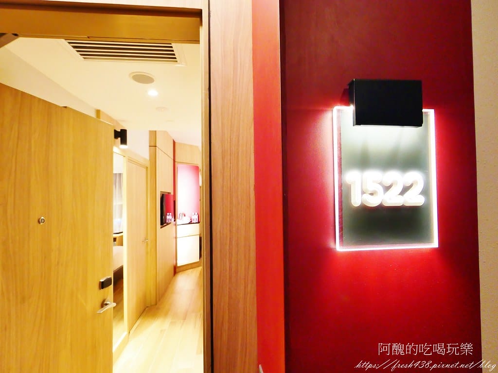 【馬來西亞住宿】ibis Kuala Lumpur City Centre-吉隆坡市中心宜必思酒店,超平價、景觀佳、泳池美,自助早餐很好吃,設有親子連通房。 - 第9張圖 1 (2)