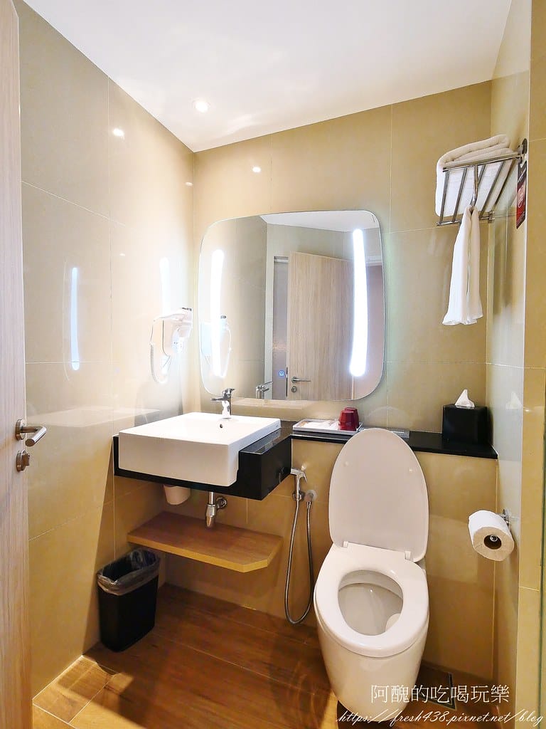 【馬來西亞住宿】ibis Kuala Lumpur City Centre-吉隆坡市中心宜必思酒店,超平價、景觀佳、泳池美,自助早餐很好吃,設有親子連通房。 - 第40張圖 27 (2)