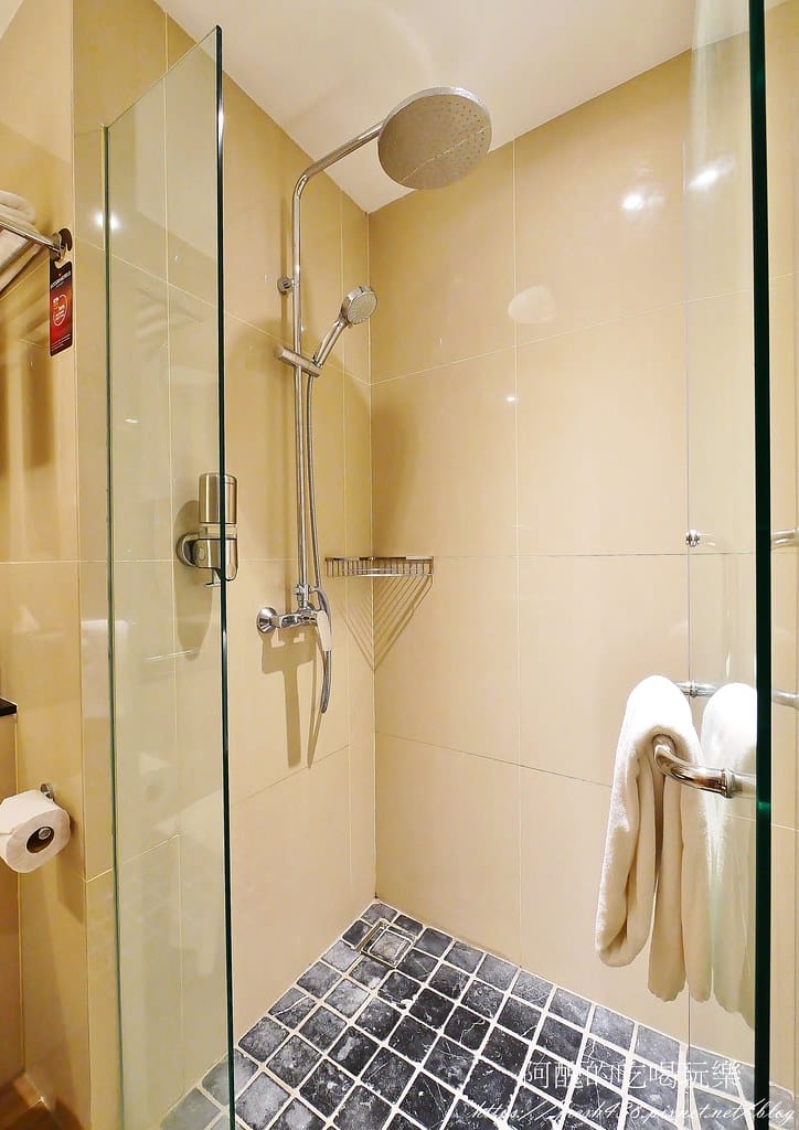 【馬來西亞住宿】ibis Kuala Lumpur City Centre-吉隆坡市中心宜必思酒店,超平價、景觀佳、泳池美,自助早餐很好吃,設有親子連通房。 - 第27張圖 14 (2)