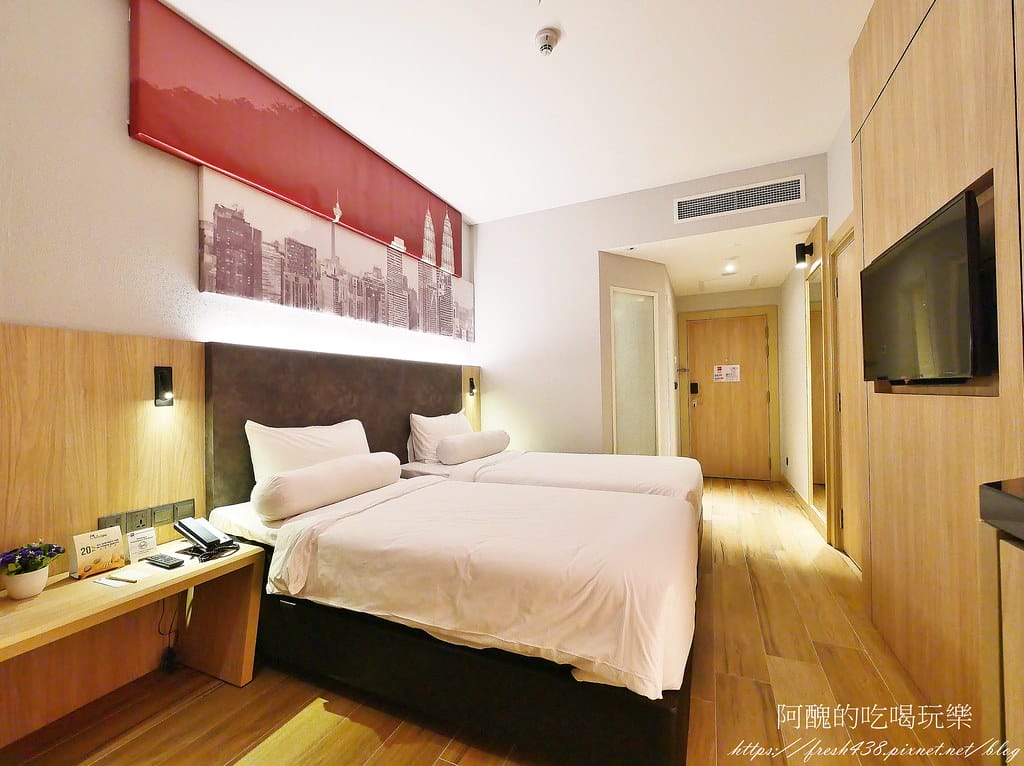 【馬來西亞住宿】ibis Kuala Lumpur City Centre-吉隆坡市中心宜必思酒店,超平價、景觀佳、泳池美,自助早餐很好吃,設有親子連通房。 - 第13張圖 4-1 (2)