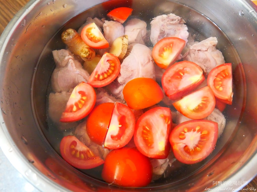 【電鍋食譜】番茄雞湯,開胃、助眠、抗癌、防老化,一鍋喝下,營養百分百。 - 第6張圖 P1016821