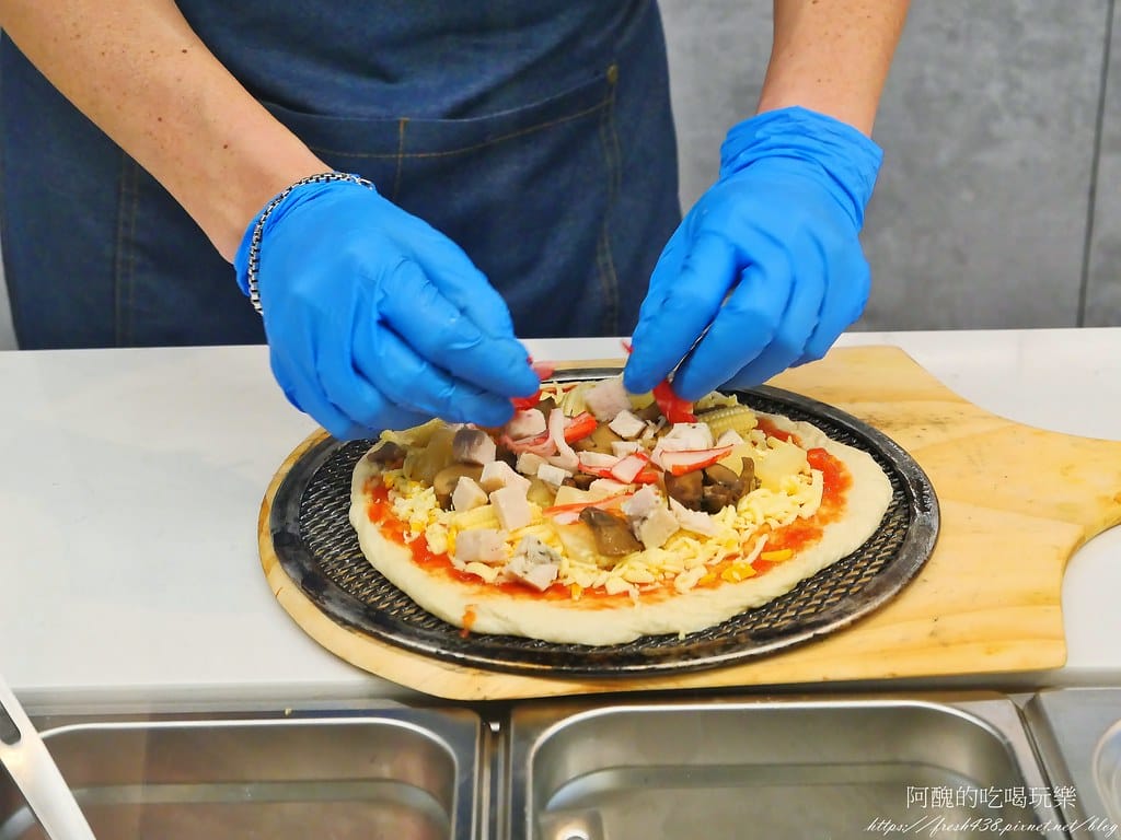 【台北美食】C Pickza,台北東區新開幕pizza店,自由搭配更美味,2分鐘快速上桌。 - 第39張圖 24-1
