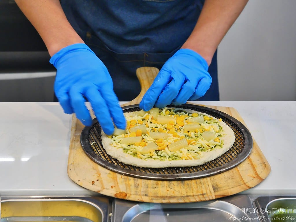 【台北美食】C Pickza,台北東區新開幕pizza店,自由搭配更美味,2分鐘快速上桌。 - 第36張圖 23-1