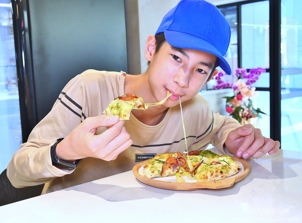 【台北美食】C Pickza,台北東區新開幕pizza店,自由搭配更美味,2分鐘快速上桌。 - 第57張圖 33