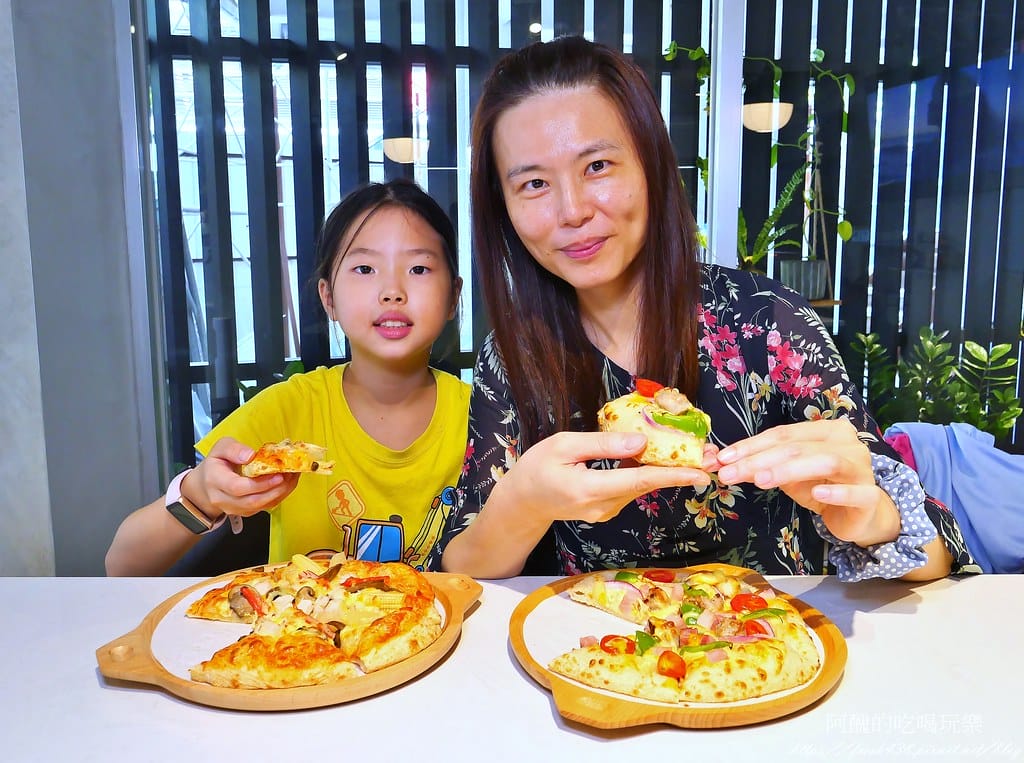 【台北美食】C Pickza,台北東區新開幕pizza店,自由搭配更美味,2分鐘快速上桌。 - 第60張圖 35