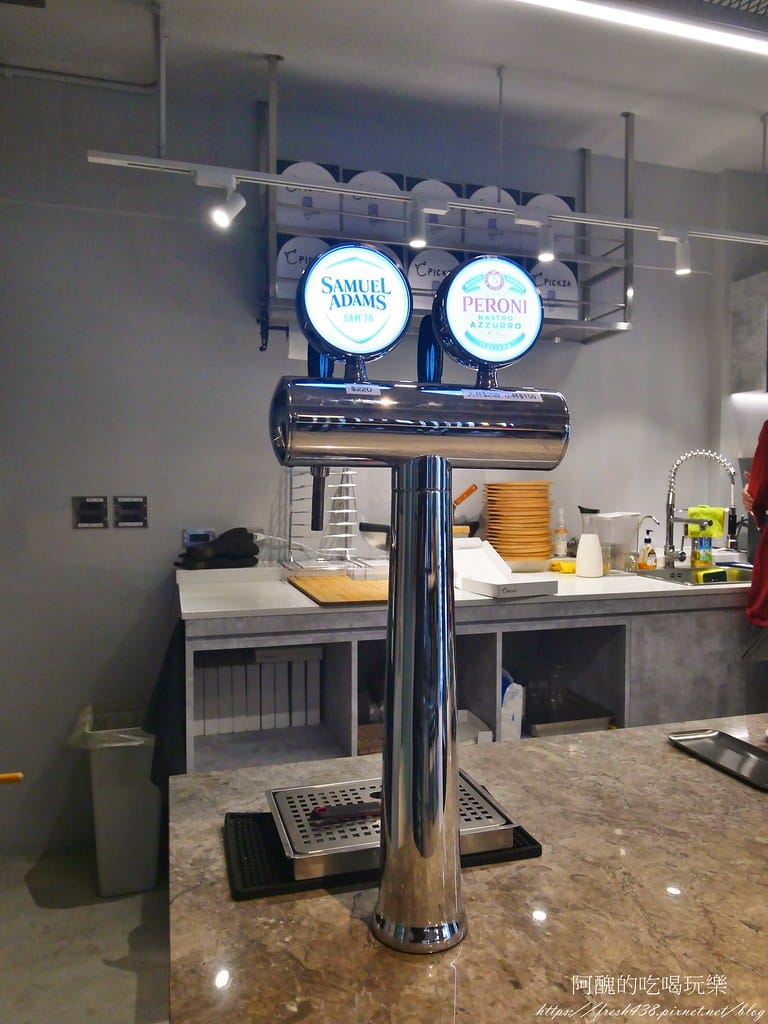 【台北美食】C Pickza,台北東區新開幕pizza店,自由搭配更美味,2分鐘快速上桌。 - 第24張圖 16