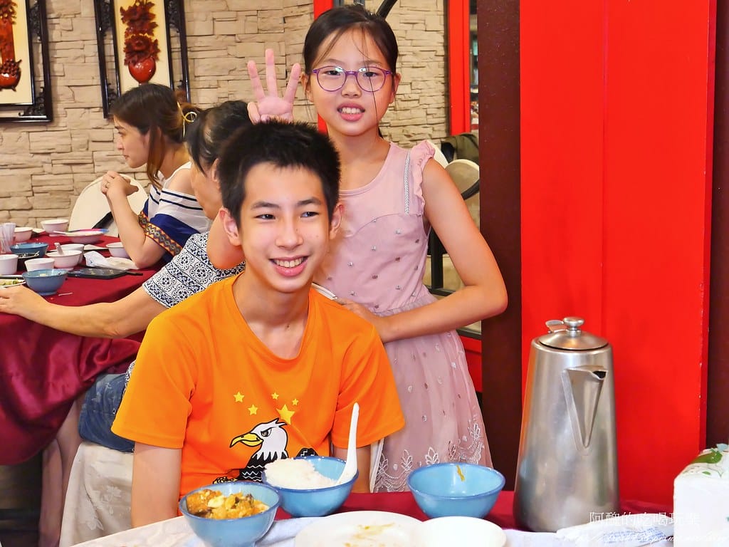 【台北美食】龍翔園餐廳,經濟實惠、份量大、菜色多元的川湘菜,大安區聚餐、聚會最佳選擇。 - 第53張圖 48