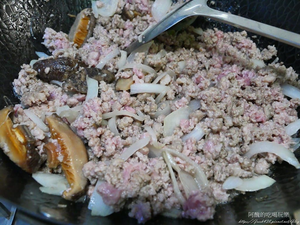 簡易版蘿蔔糕鹹湯,料多味美,一鍋到底真簡單。 - 第7張圖 P1017911