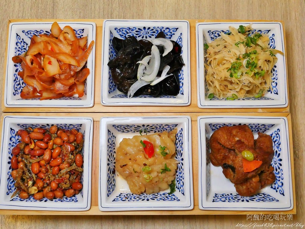 【板橋美食】饗記麵舖-板橋愛買店,平價又美味的餐點,麵、飯、水餃、港點、小菜、飲品一應俱全。 - 第23張圖 14