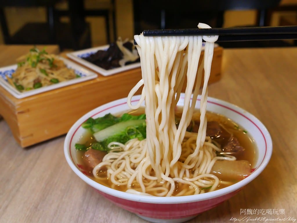 【板橋美食】饗記麵舖-板橋愛買店,平價又美味的餐點,麵、飯、水餃、港點、小菜、飲品一應俱全。 - 第46張圖 35-3