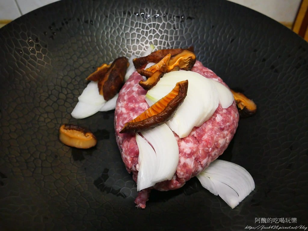 簡易版蘿蔔糕鹹湯,料多味美,一鍋到底真簡單。 - 第5張圖 P1017909