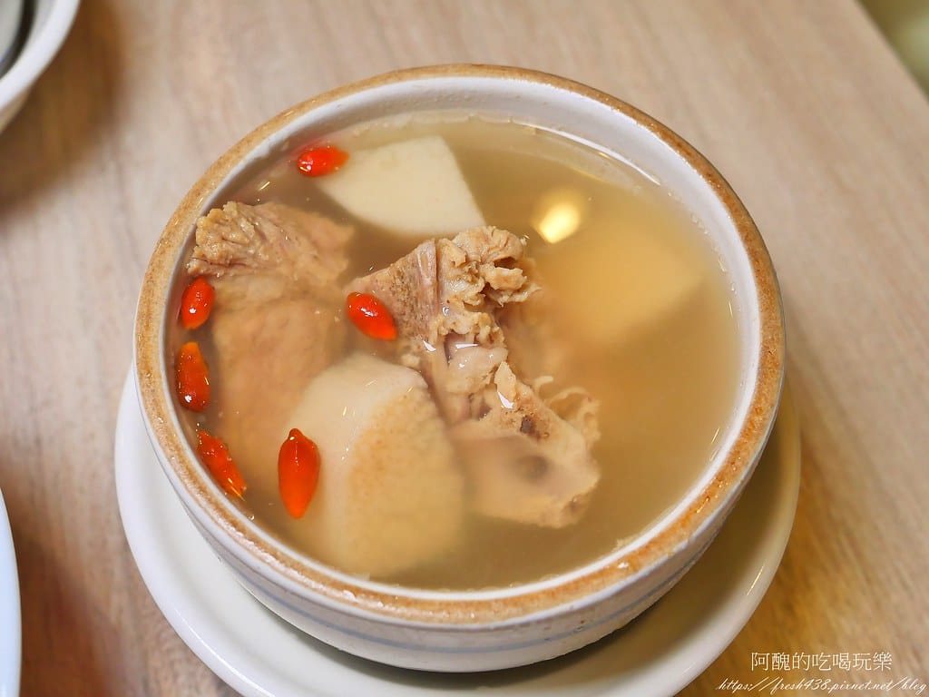 【板橋美食】饗記麵舖-板橋愛買店,平價又美味的餐點,麵、飯、水餃、港點、小菜、飲品一應俱全。 - 第38張圖 24