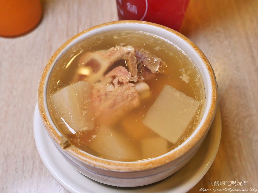 【板橋美食】饗記麵舖-板橋愛買店,平價又美味的餐點,麵、飯、水餃、港點、小菜、飲品一應俱全。 - 第39張圖 25