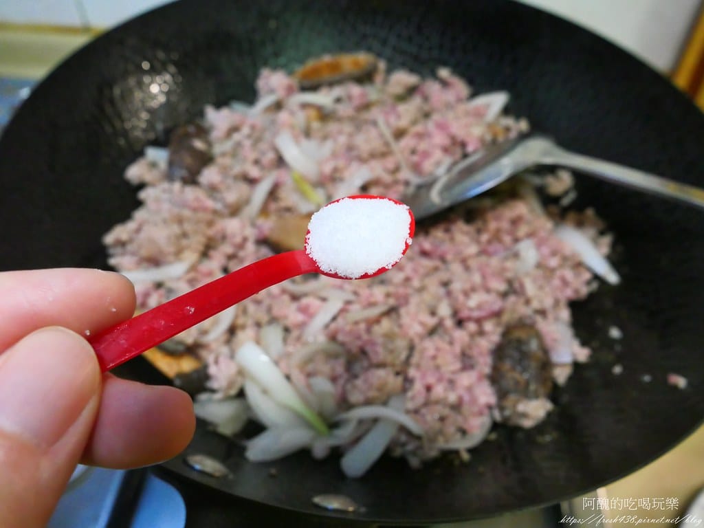 簡易版蘿蔔糕鹹湯,料多味美,一鍋到底真簡單。 - 第6張圖 P1017910