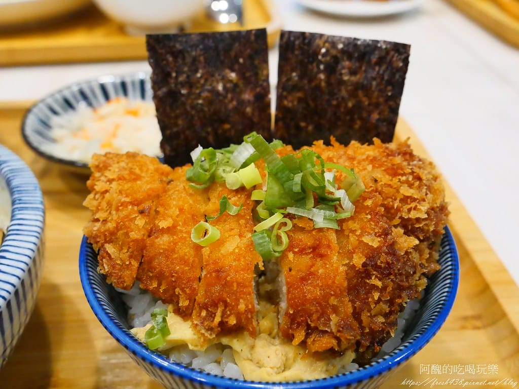 【北大美食】私嚐の吃飯-北大店,寵物友善餐廳,濃郁咖哩、華麗螺旋蛋、親切柴犬,讓您吃得好滿足,還提供寵物餐點哦! - 第43張圖 43