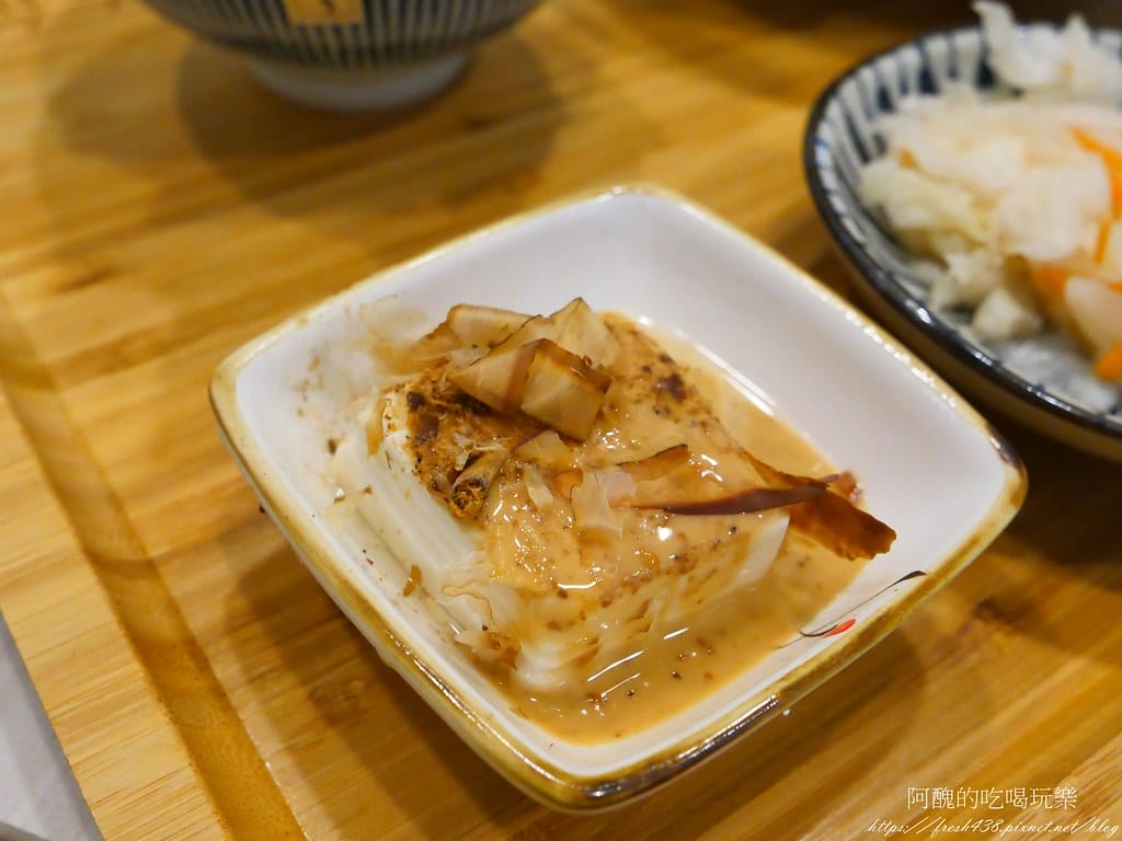 【北大美食】私嚐の吃飯-北大店,寵物友善餐廳,濃郁咖哩、華麗螺旋蛋、親切柴犬,讓您吃得好滿足,還提供寵物餐點哦! - 第46張圖 46
