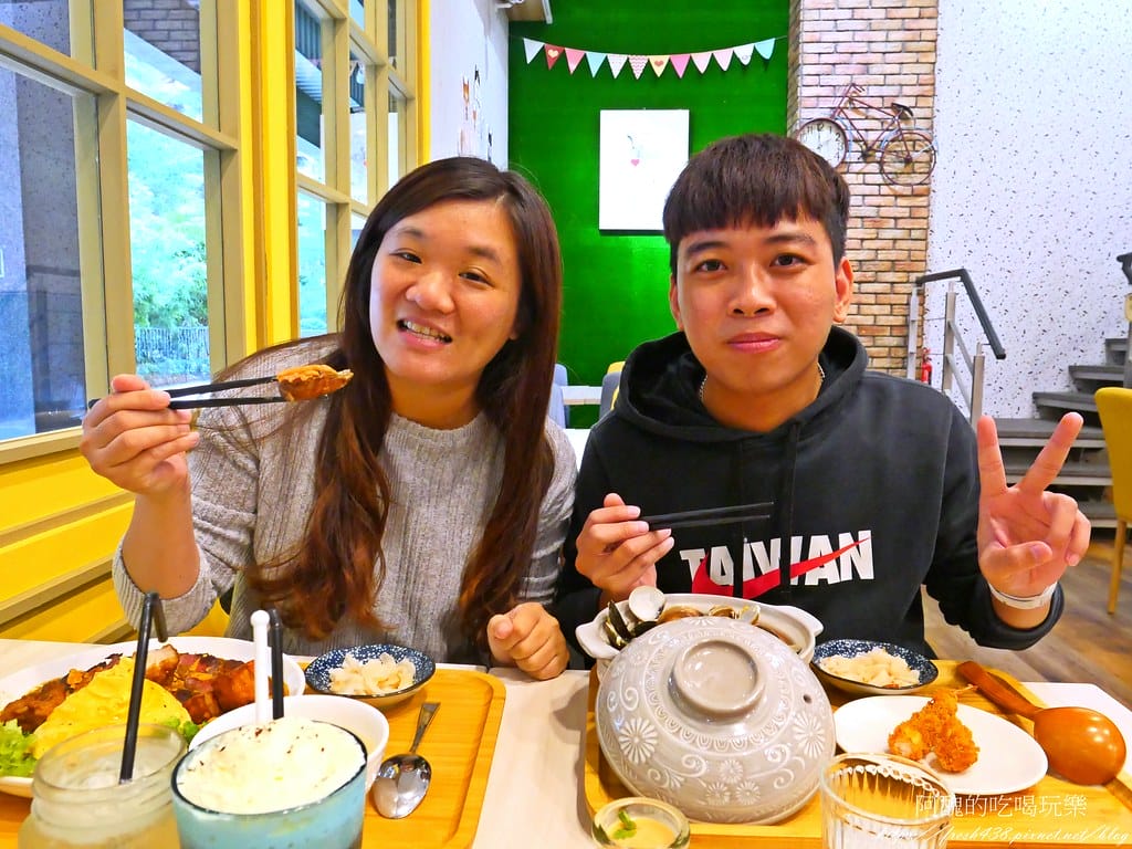 【北大美食】私嚐の吃飯-北大店,寵物友善餐廳,濃郁咖哩、華麗螺旋蛋、親切柴犬,讓您吃得好滿足,還提供寵物餐點哦! - 第78張圖 69-2
