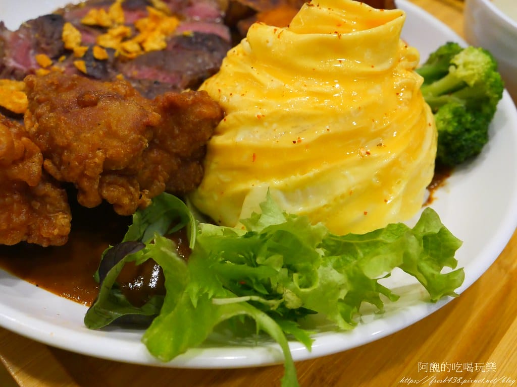 【北大美食】私嚐の吃飯-北大店,寵物友善餐廳,濃郁咖哩、華麗螺旋蛋、親切柴犬,讓您吃得好滿足,還提供寵物餐點哦! - 第59張圖 59