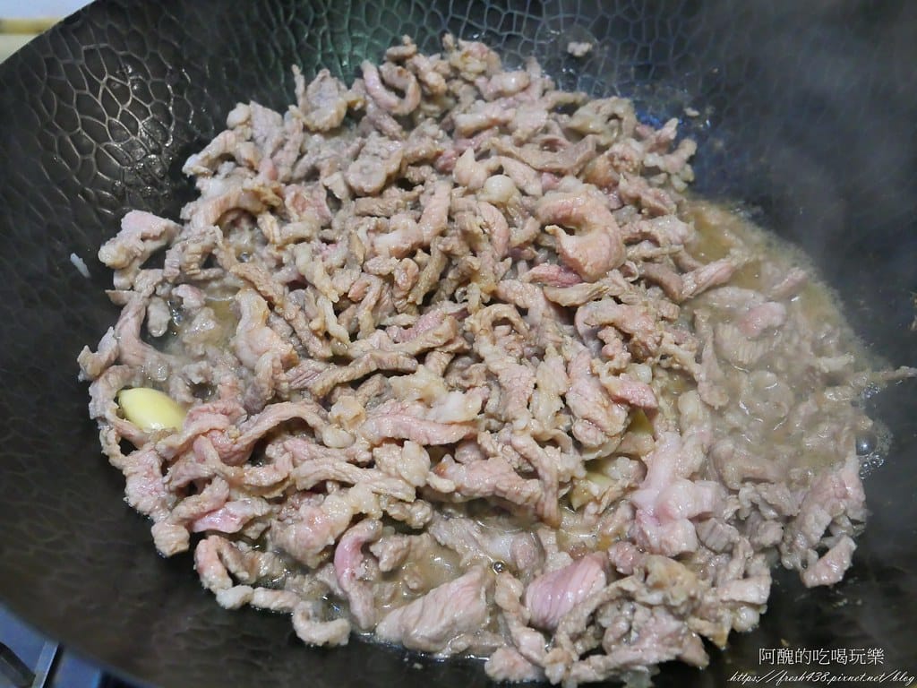 芹菜炒肉絲,原來芹菜可以抗癌、護眼、降血壓、保護肝臟、。 - 第6張圖 P1018826