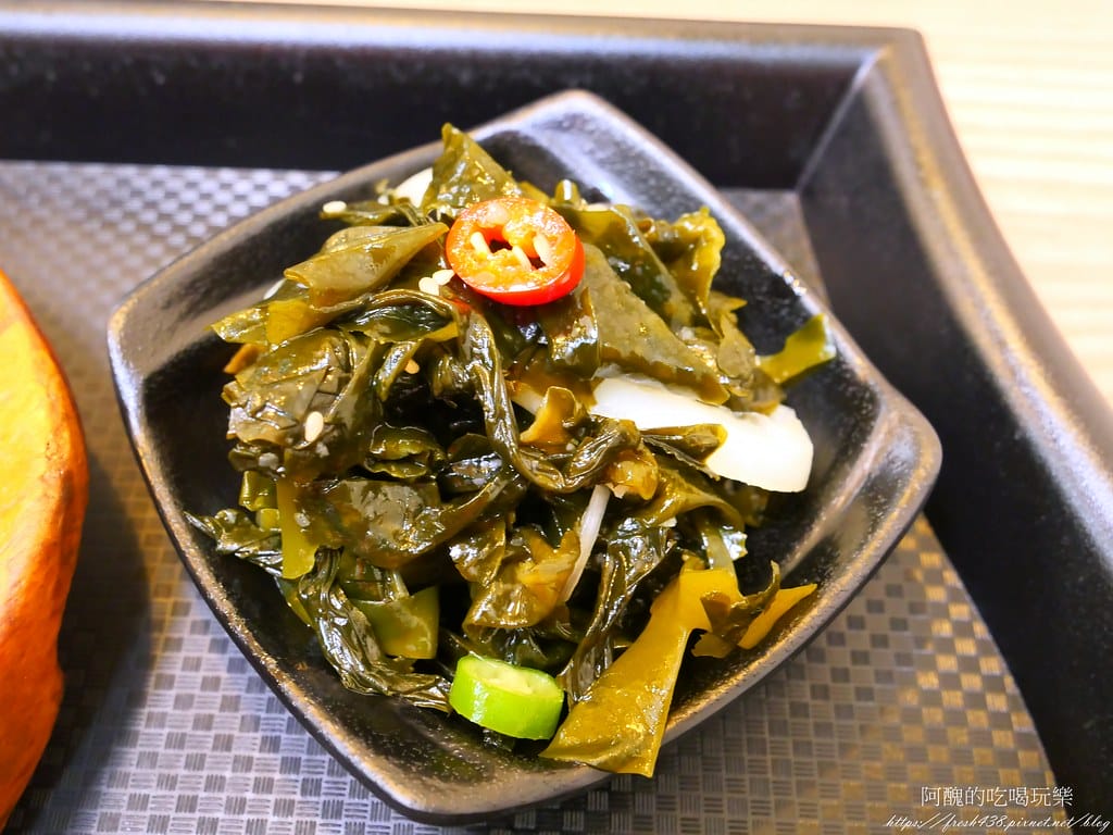 【樹林美食】咕咕圓韓式料理,韓式烤肉飯、部隊鍋一級棒,小菜多元可口,白飯、飲料內用吃到飽。 - 第29張圖 30