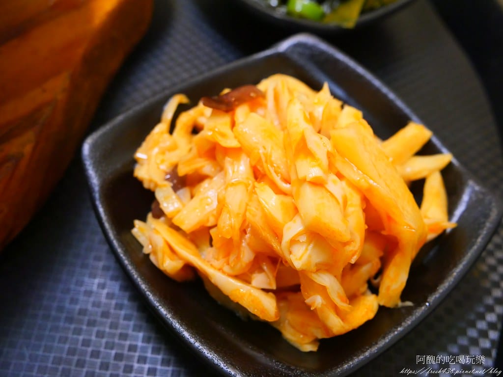 【樹林美食】咕咕圓韓式料理,韓式烤肉飯、部隊鍋一級棒,小菜多元可口,白飯、飲料內用吃到飽。 - 第28張圖 29