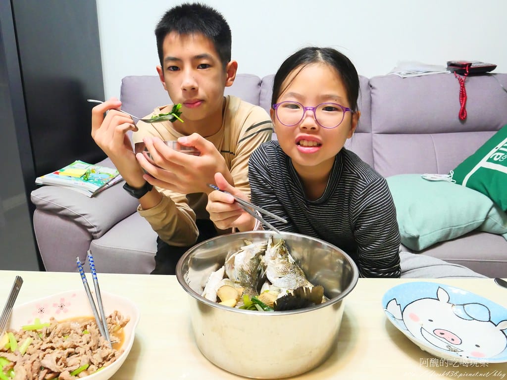 芹菜炒肉絲,原來芹菜可以抗癌、護眼、降血壓、保護肝臟、。 - 第12張圖 P1018836