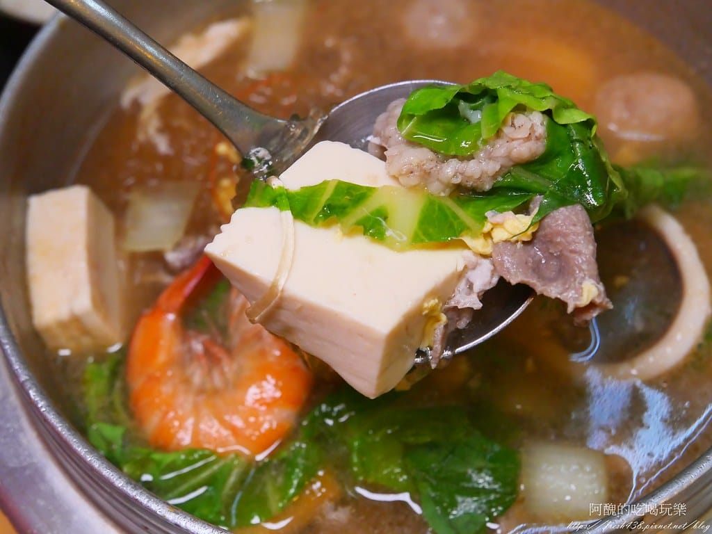 【樹林美食】咕咕圓韓式料理,韓式烤肉飯、部隊鍋一級棒,小菜多元可口,白飯、飲料內用吃到飽。 - 第19張圖 20