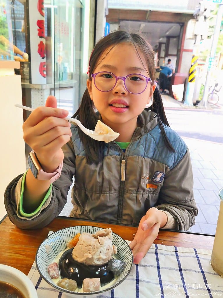 【板橋美食】淬仙-手工芋圓芋泥專賣板橋金門店,美味香醇燒仙草、手工芋圓,還有脆皮車輪餅。 - 第24張圖 16-2