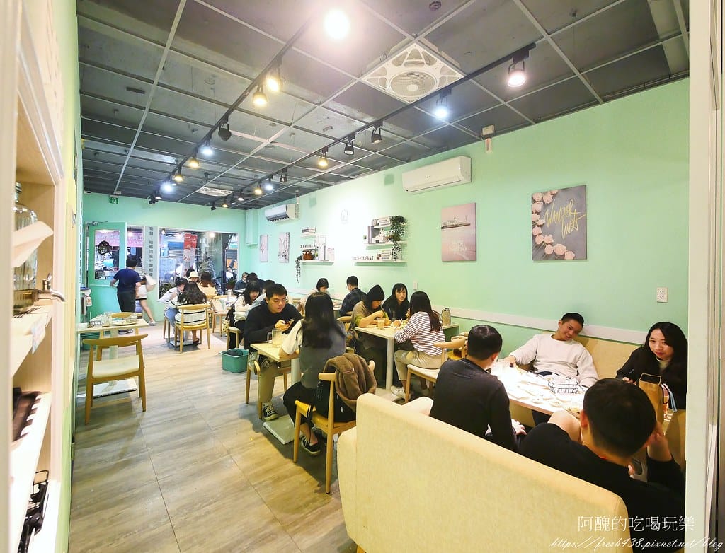 【板橋美食】隔壁早餐 NextDoor,草莓舒芙蕾好吃又夢幻、網美超愛,新埔必吃的早午餐。 - 第8張圖 4-2
