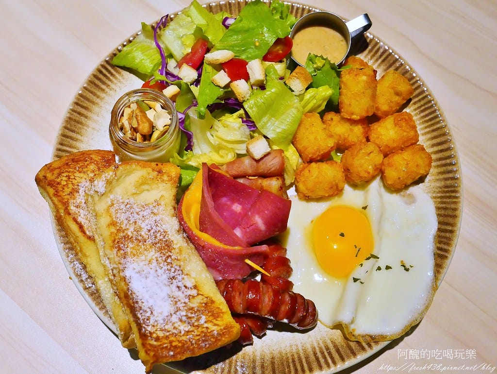 【板橋美食】隔壁早餐 NextDoor,草莓舒芙蕾好吃又夢幻、網美超愛,新埔必吃的早午餐。 - 第32張圖 15