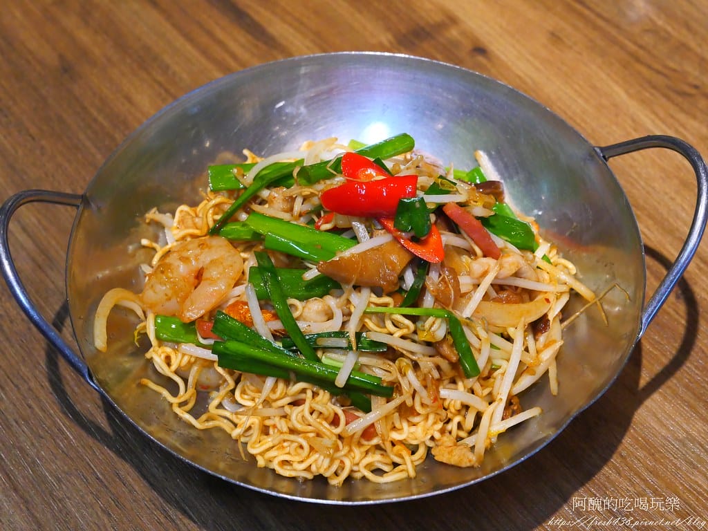 【板橋美食】茗香園冰室-板橋店,平價美味的港式茶餐廳,聚餐小酌的好去處。 - 第69張圖 63