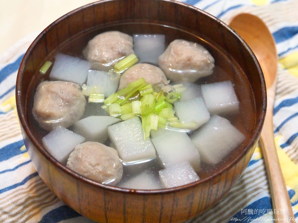 蘿蔔貢丸湯,全家大小都喜愛的簡易湯品。 - 第10張圖 P1019216