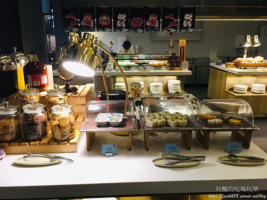【林口美食】亞昕福朋喜來登酒店-宜客樂西餐廳,半自助百匯吃到飽,主餐可打包,食材超豐盛! - 第53張圖 45