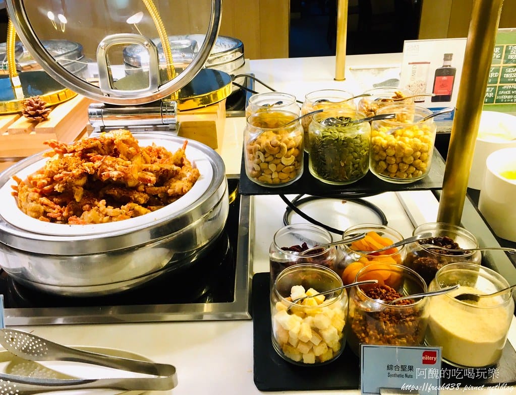 【林口美食】亞昕福朋喜來登酒店-宜客樂西餐廳,半自助百匯吃到飽,主餐可打包,食材超豐盛! - 第39張圖 32