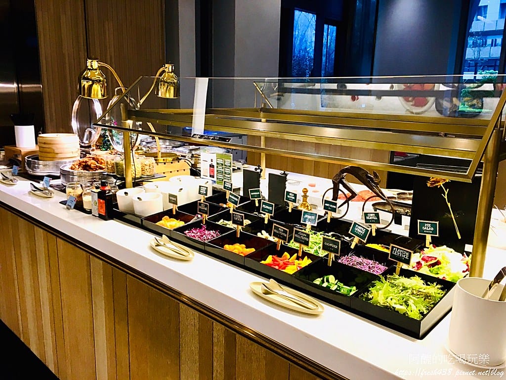 【林口美食】亞昕福朋喜來登酒店-宜客樂西餐廳,半自助百匯吃到飽,主餐可打包,食材超豐盛! - 第49張圖 42