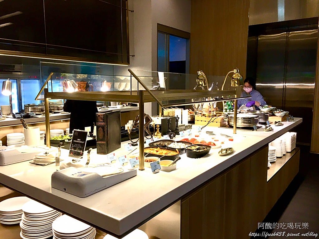 【林口美食】亞昕福朋喜來登酒店-宜客樂西餐廳,半自助百匯吃到飽,主餐可打包,食材超豐盛! - 第23張圖 19