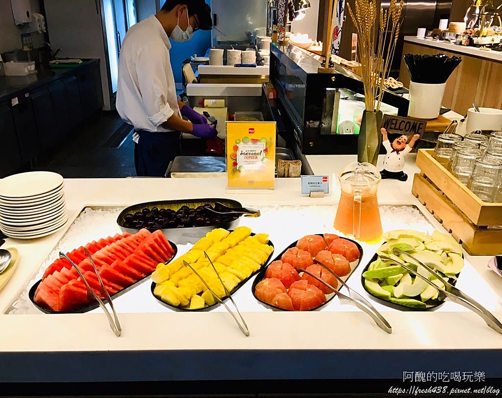 【林口美食】亞昕福朋喜來登酒店-宜客樂西餐廳,半自助百匯吃到飽,主餐可打包,食材超豐盛! - 第52張圖 44
